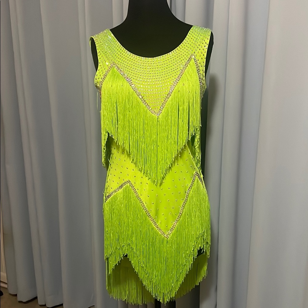 Green Tiered Mini Dress Scoop Neck Sheath